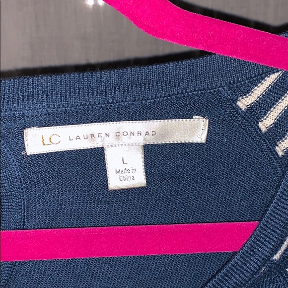 Sweater - Picture 4 of 4